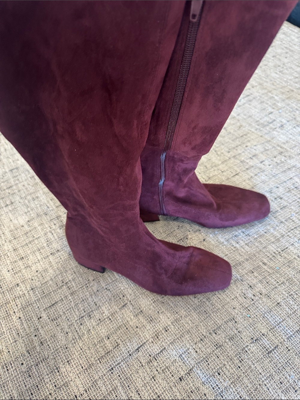 Scoop Women's Suede Knee-High Boots in Burgundy